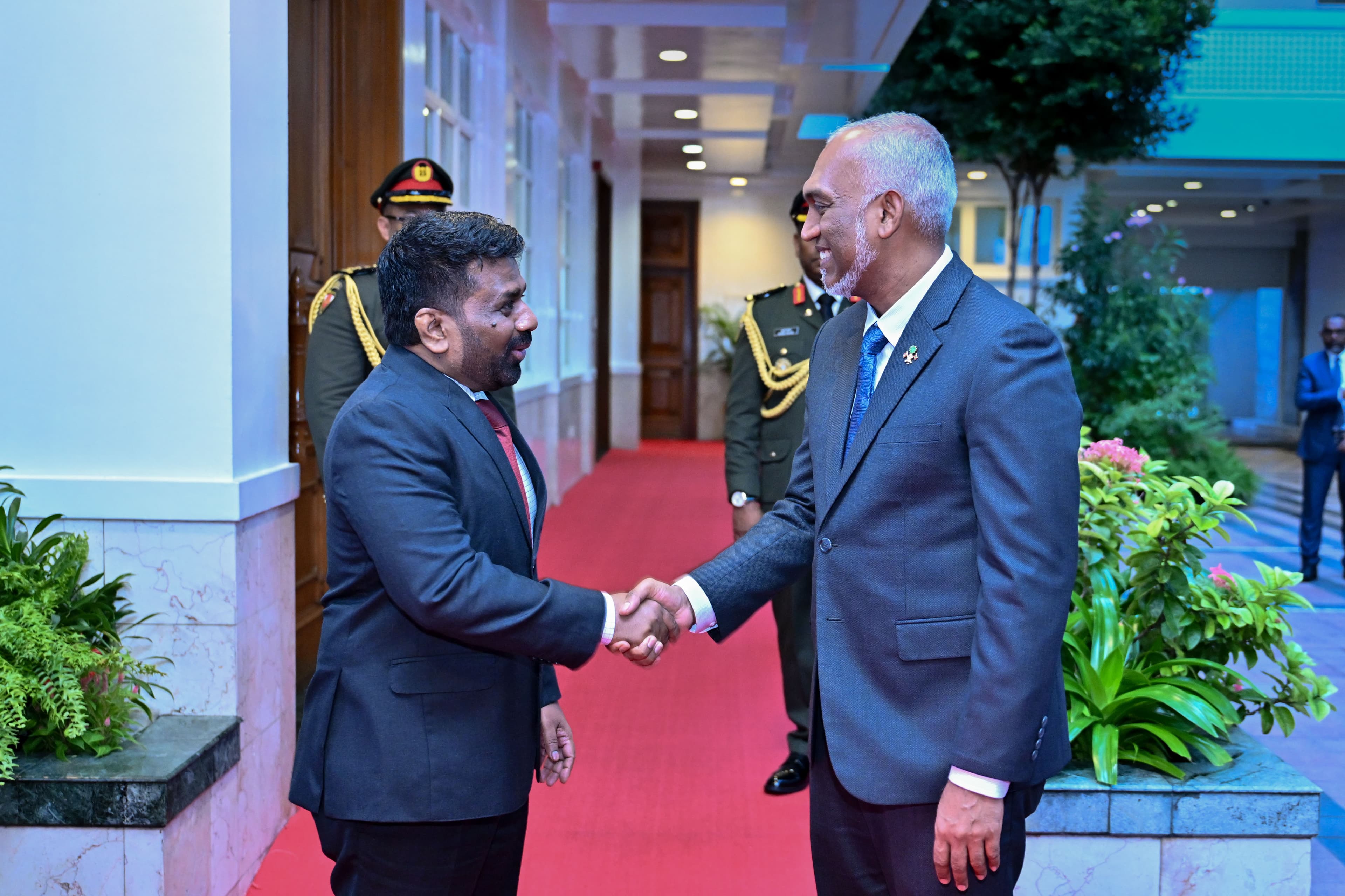 ލަންކާއަށް އެންމެ ބޮޑު އެހީއެއް ދިނީ ރާއްޖެއިން