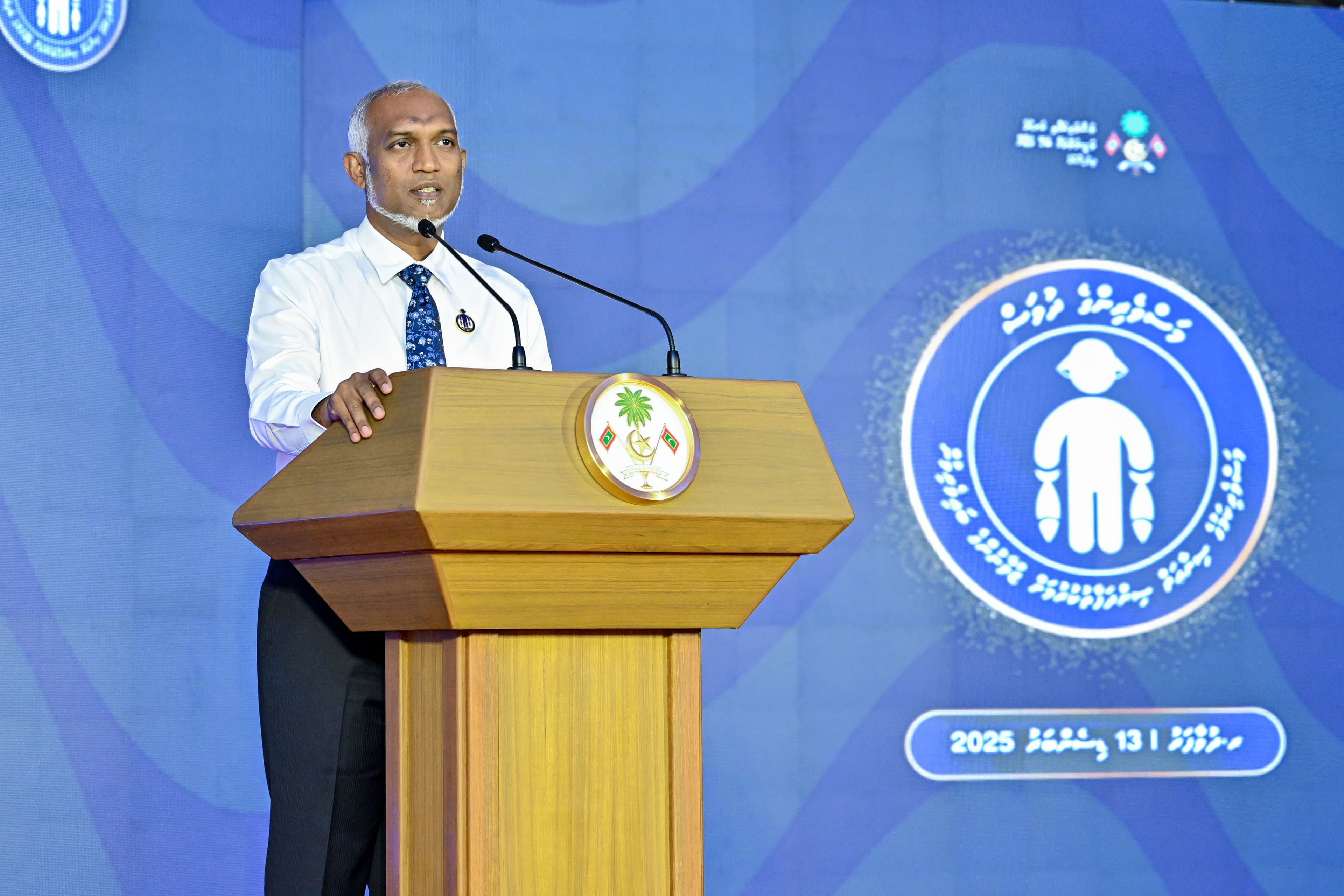 ސިޔާސީ އޮއިވަރު މަސްވެރިކަމުގެ ތެރެއަށް ނުވެއްދުމަށް ރައީސްގެ އިލްތިމާސެއް